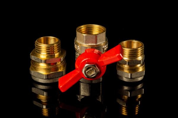 brass-fittings-and-faucet-are-often-used-in-plumbing-and-gas-installations-min